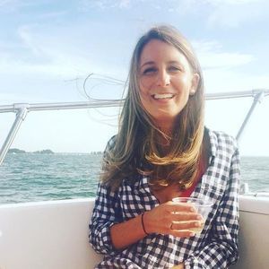 Meet your Posher, Caroline